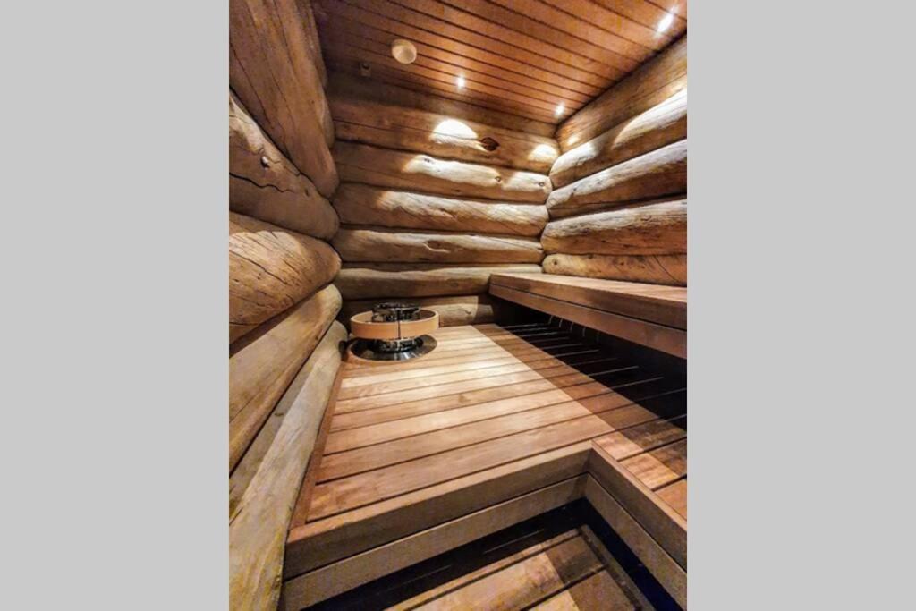 Cozy Log Cabin By Invisible Forest Lodge Рованиеми Экстерьер фото