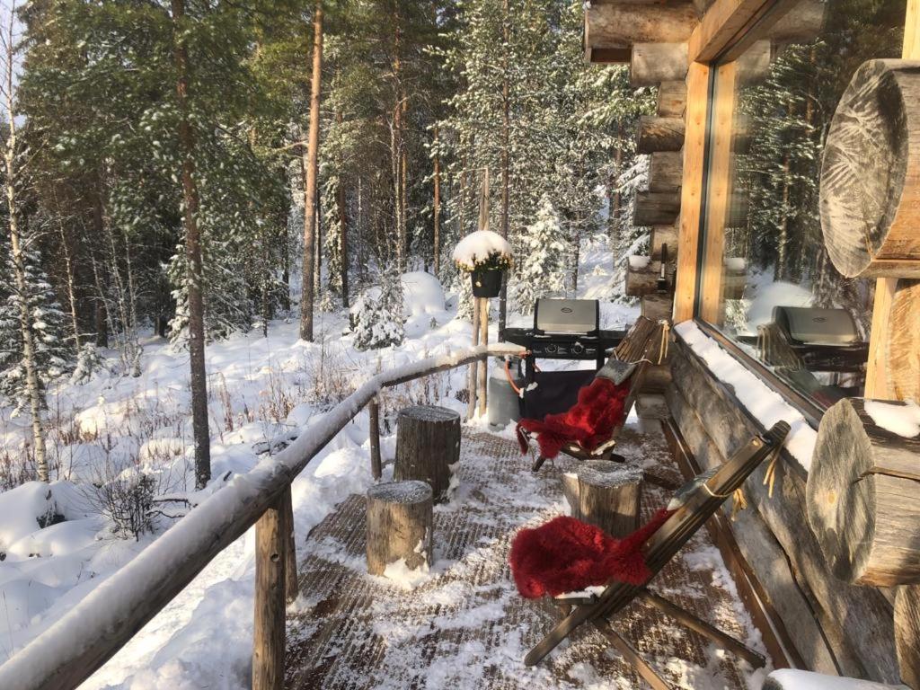 Cozy Log Cabin By Invisible Forest Lodge Рованиеми Экстерьер фото